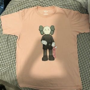 Kaws Uniqlo shirt